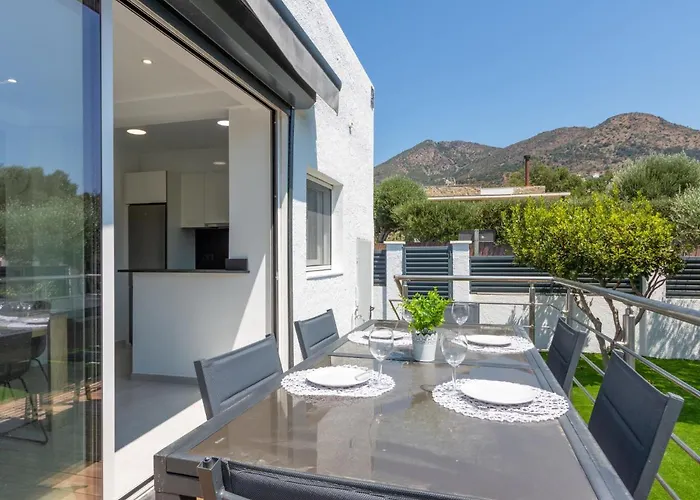 Willa Girones By Interhome *